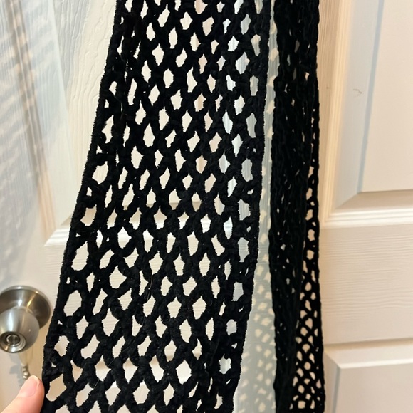 Velvet fishnet scarf - Picture 1 of 7